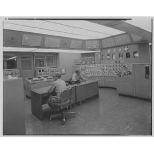Photo Public Service of New Jersey, Bergen station. Control room 1960