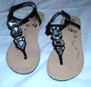 PAIR OF SUMME SHOES FOR GIRLS, SIZE 12C  
