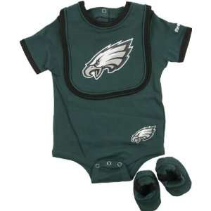  Philadelphia Eagles 2009 Infant Creeper, Bib & Bootie Set 