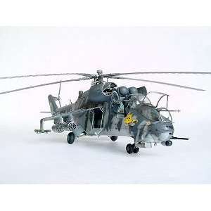  05103 1/35 Mil Mi 24V Hind E Helicopter Toys & Games