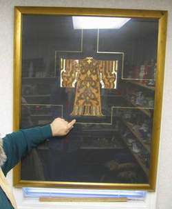 huge contemporary 3 D art ( oriental robe ) gold & mint  