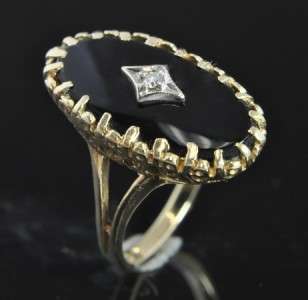 Up for your consideration here is a gorgeous vintage estate onyx 