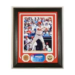   Chase Utley Photo Mint w/ Citizens Bank Park Dirt Coin Sports