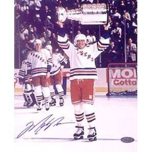  Mark Messier New York Rangers  Cup Over Head  16x20 