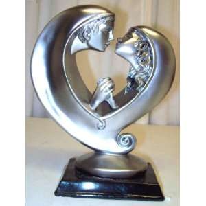   Hearts Desire Silvered Lovers Kiss Statue Newlyweds
