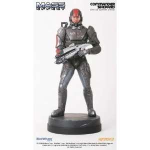  8 Commander Shepard Statue Toys & Games