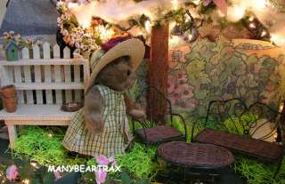   LONGABERGER ~~HEATHER STEADSBEARY ~Homestead Bear 2001 celebrate 10th