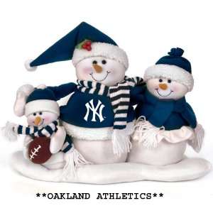   Athletic Plush Snowman Family Christmas Decoration