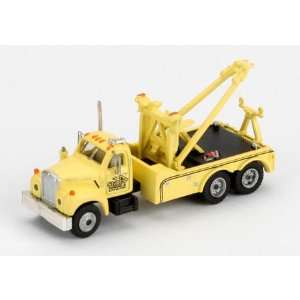    N RTR Mack B Tow Truck, Stubbs Towing ATH12149 Toys & Games