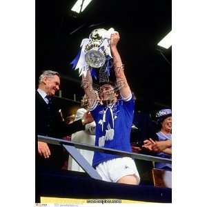  Kevin Ratcliffe lifts the FA Cup Framed Prints