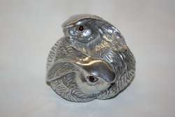 VINTAGE ARTHUR COURT RABBITS PAPERWEIGHT OOP RARE  