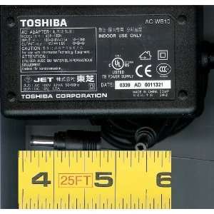 Toshiba AC Adapter Model ADP 15EH AC WB10, Input 100 240V, Output 
