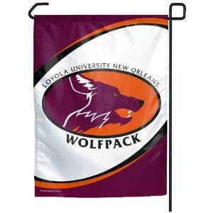  NCAA Loyola Wolfpack Garden Flag