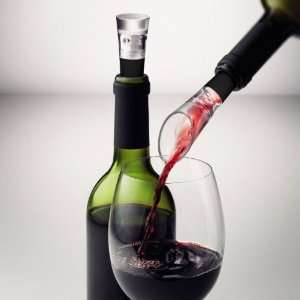   Wine Set with Decanting Pourer and Vacuum Stopper