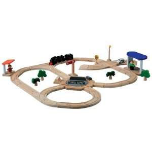  City Road and Rail Play Set   Turntable Toys & Games