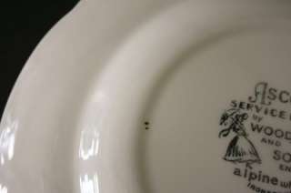 Up for sale is a great looking painted collector china plate. It is 