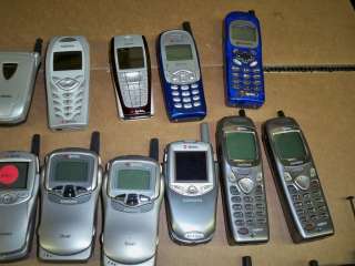 Lot of 28 Older Sprint Cell phones Nokia Samsung Sanyo  