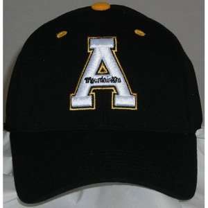 Appalachian State Mountaineers One Fit NCAA Cotton Twill Flex Cap 