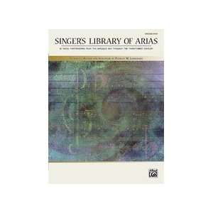  Alfred 00 28811 Singer s Library of Arias Sports 