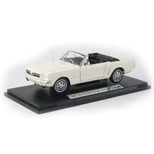  118 1964 Ford Mustang Convertible   Cream Toys & Games