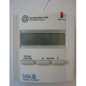   Caller ID Displayer FM 112B2   Displays Name and Number Electronics