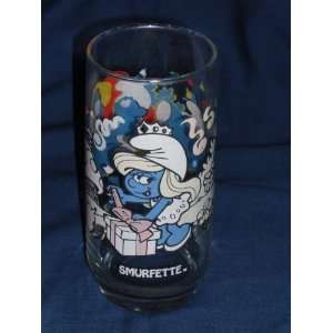  1983 Vintage Peyo Smurf Smurfette Collectible Glass 