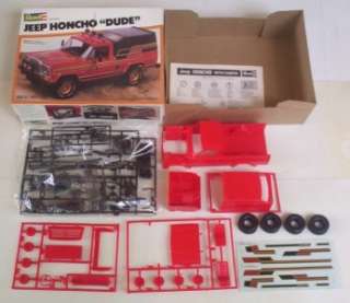 4x4 JEEP HONCHO Truck w Camper Top RED BODY 125 Revell Pickup Model 