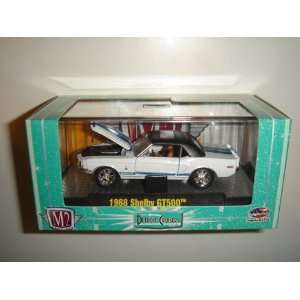  2011 M2 Machines Detroit Cruisers 1968 Shelby GT500 White 