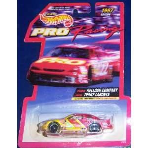  97 Hotwheels Pro Racing #5 Kellogs Terry Labonte Toys 