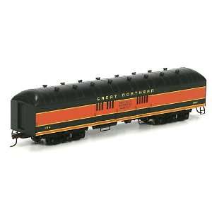  HO RTR Arch Roof Baggage, GN #184 Toys & Games