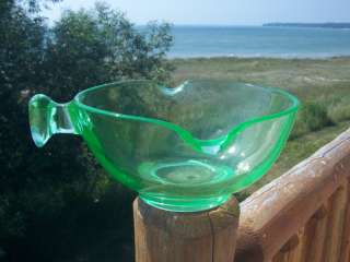 Vtg 1930s US Glass Green Vaseline Batter Bowl Spouts  