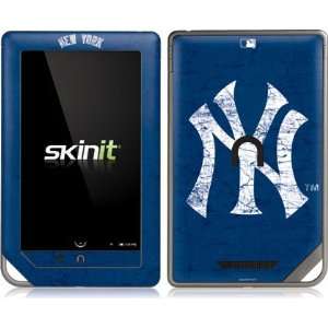 Skinit New York Yankees   Solid Distressed Vinyl Skin for 
