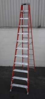   Ladder FS1512 300 Pound Duty Rating Fiberglass Step Ladder, 12 Foot