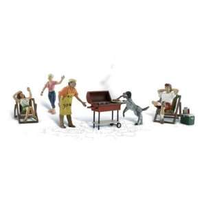   Scale   Backyard Barbecue 5 People, Grill & Accessories Home