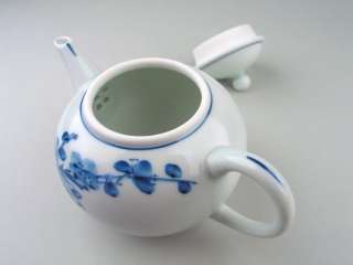 Plum * Jingdezhen Blue & White Porcelain Teapot 120ml  