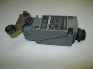   BRADLEY 802T AP OILTIGHT LIMIT SWITCH 600V 1NO/NC ROLLER LEVER 25746